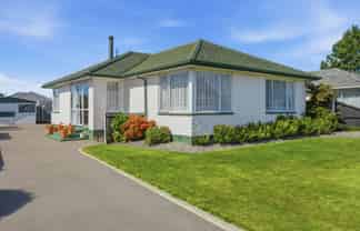 37 Dunstan Crescent, Hornby