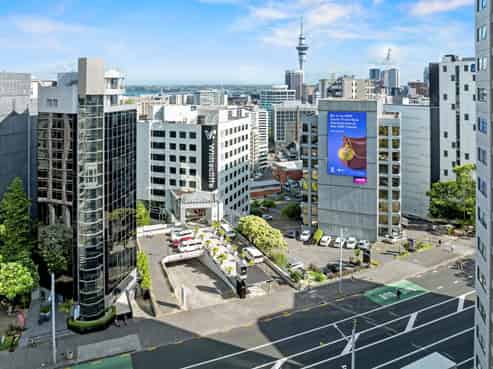 FULLY LEASED TOWER WITH 249 CAR PARKS
