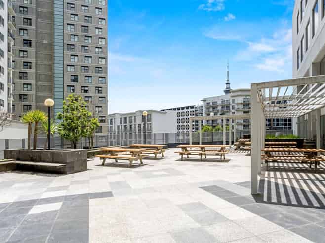 FULLY LEASED TOWER WITH 249 CAR PARKS
