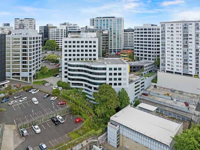 FULLY LEASED TOWER WITH 249 CAR PARKS
