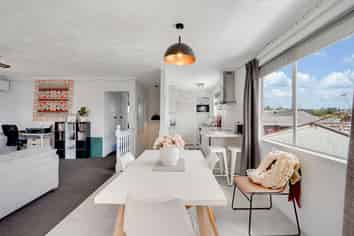 12F Radnor Street, Hamilton Central