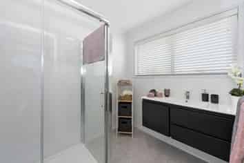 12F Radnor Street, Hamilton Central