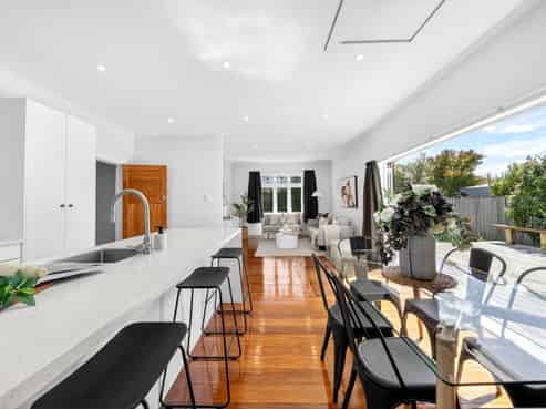 45 Ferry Road, Martinborough