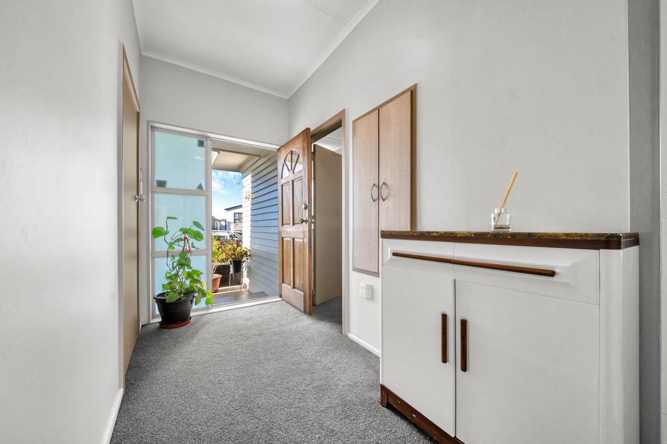 House in Ōtara-Papatoetoe, Papatoetoe - View 4