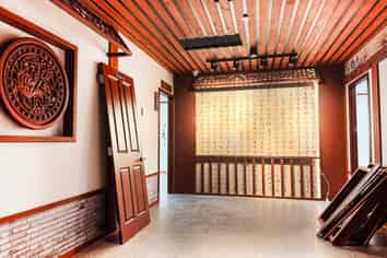 NEWMARKET RETAIL / OFFICE FOR LEASE
