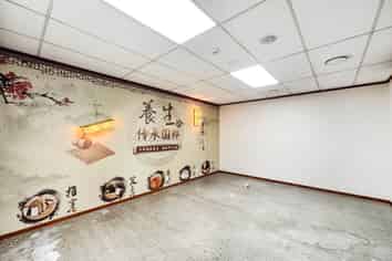 NEWMARKET RETAIL / OFFICE FOR LEASE
