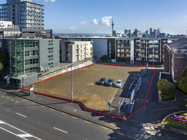 Grafton site with two road frontages