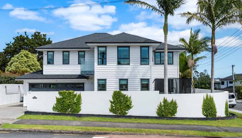 92A Flanshaw Street, Te Atatu South