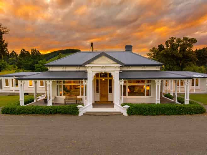 1081 State Highway 63, Renwick