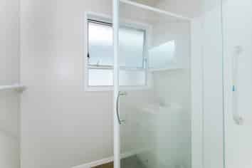 2/7 Almond Place, Mount Wellington