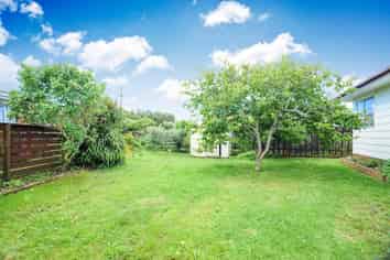 2/7 Almond Place, Mount Wellington