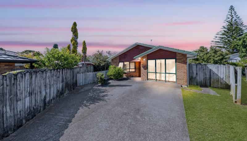 16 Matilda Place, Weymouth