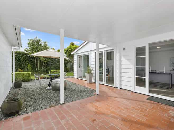 1A Nikau Road, Waikanae