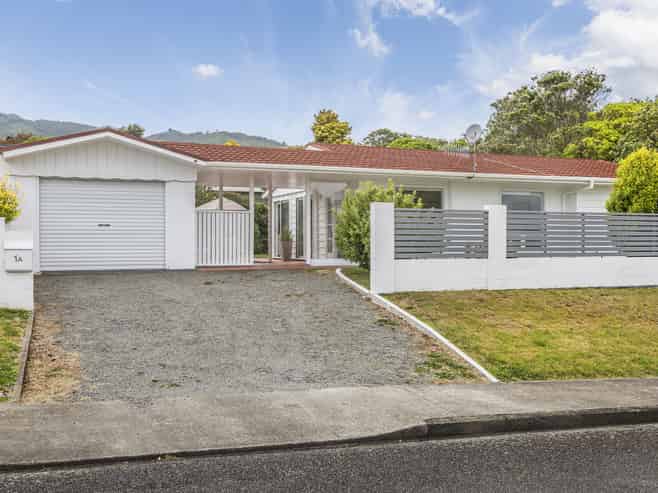 1A Nikau Road, Waikanae