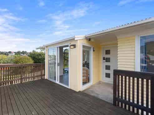 62 Totaravale Drive, Glenfield