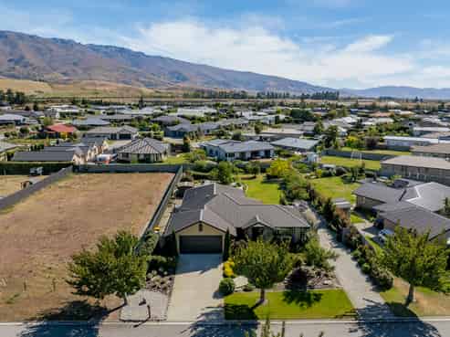 7 De Bettencor Place, Mount Pisa, Cromwell