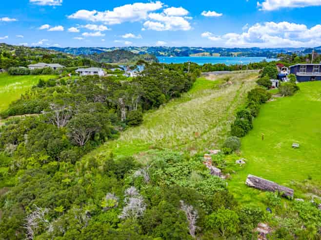 252 Ridge Road, Mahurangi East