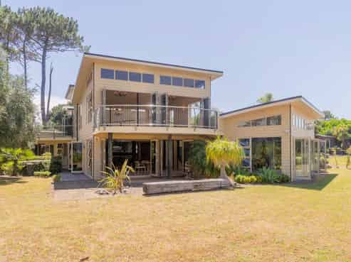 823 Matarangi Drive, Matarangi