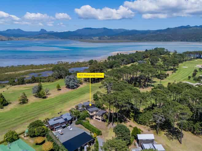 823 Matarangi Drive, Matarangi