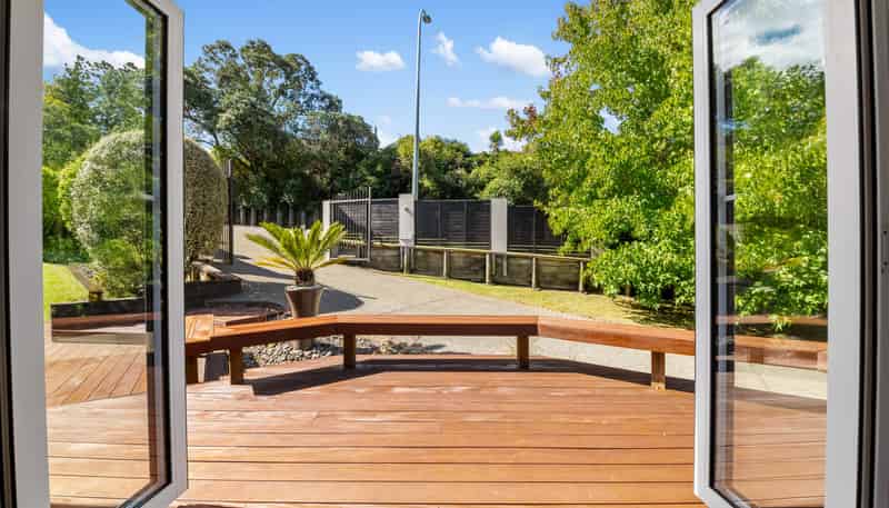 11 Pohutukawa Avenue, Shelly Park