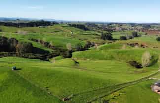 Grazing block with facilities