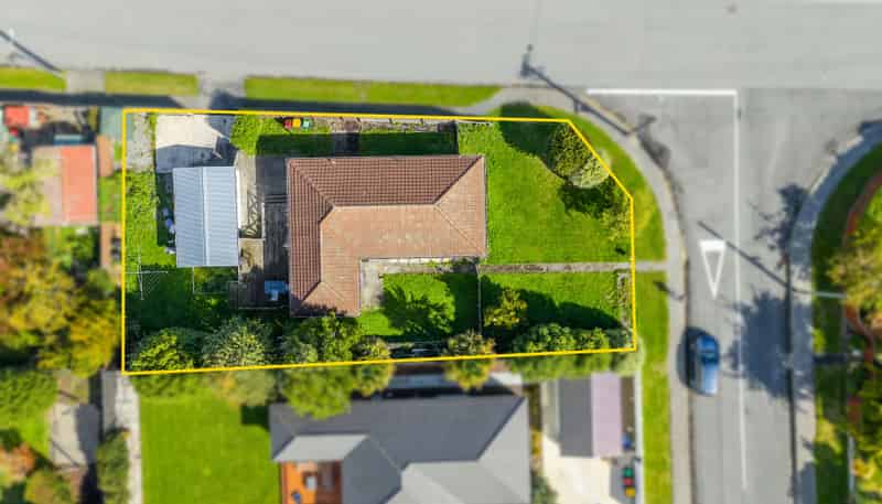 16 Olivine Street, Shirley