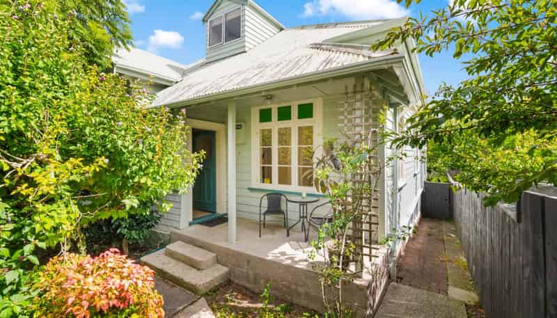 4 Turnbull Road, Narrow Neck