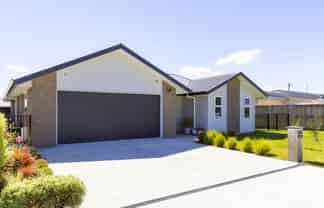 77 Harakeke Drive, Wharewaka