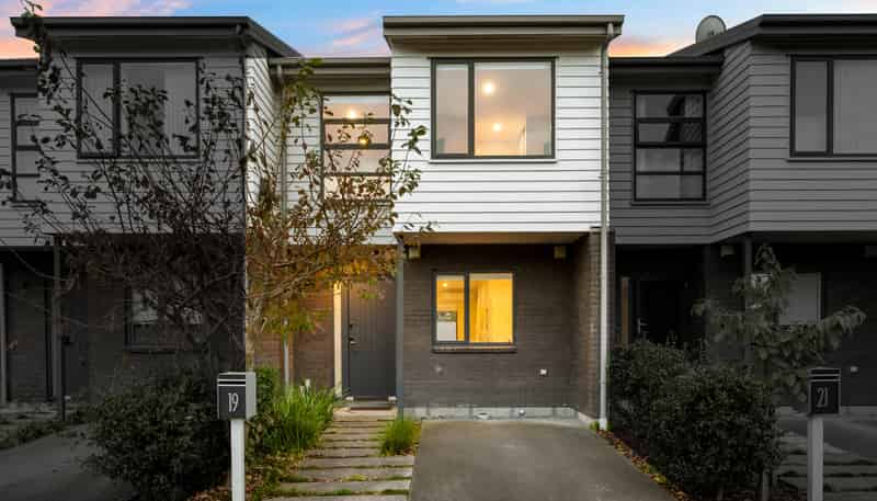 19 Alyssum Road, Mount Wellington