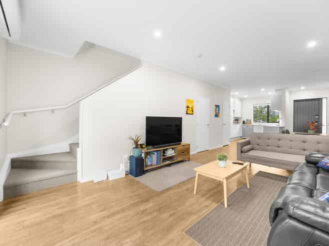 19 Alyssum Road, Mount Wellington