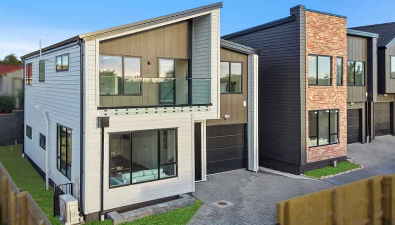 Lot 2&3/8 Raddock Place, Farm Cove