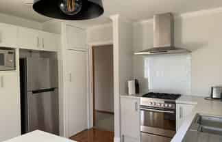 24 Ewing Road, Riverside