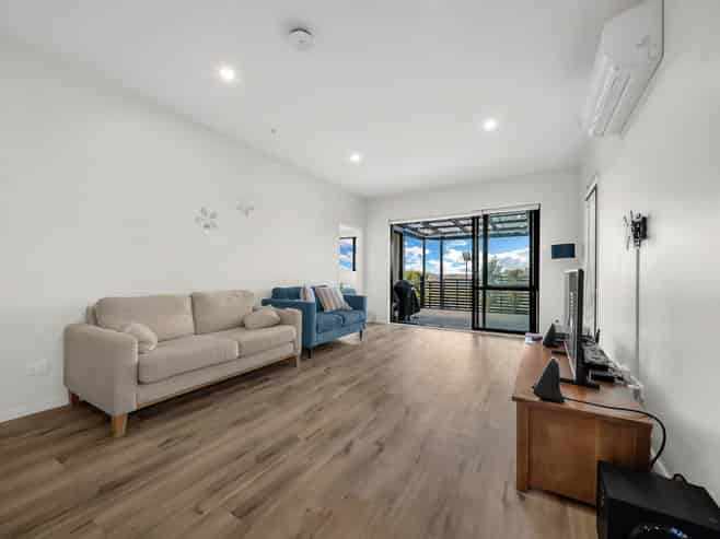 18 Canna Street, Totara Park