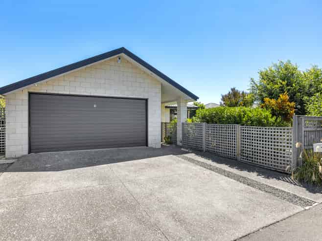 4 Cordelia Lane, Heathcote Valley