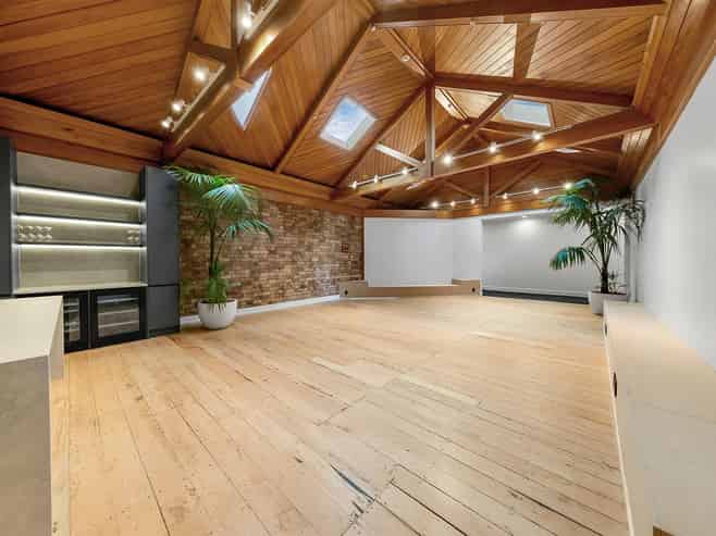 CBRE - Affordable Turn-Key Offices in CBD