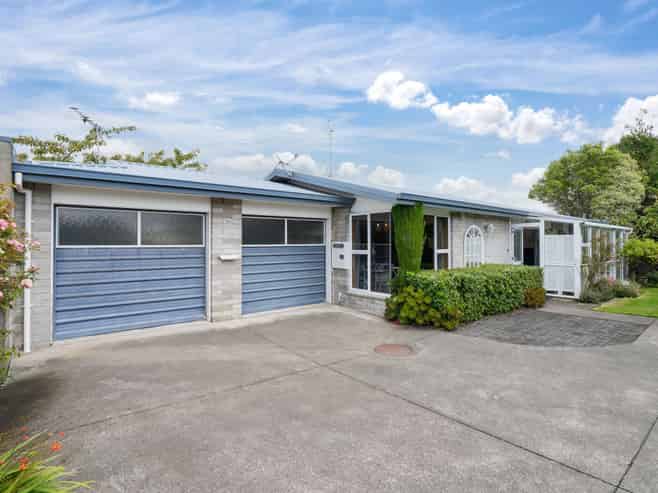 15B Duke Street, GLADSTONE