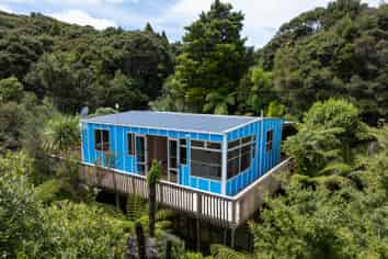 251 Dangen Road, Peria