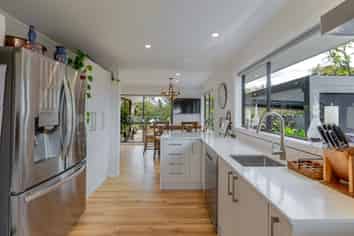 46 Dale Road, Raumati South