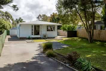 218 Main Road South, Raumati South