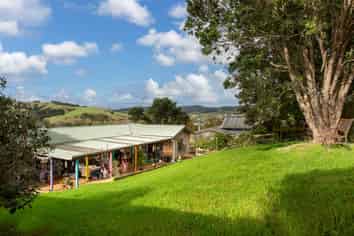 17 Empressa Heights, Helensville