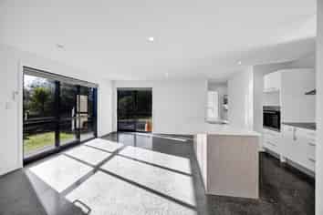 8 Gladstone Street, Hawera