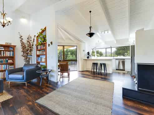 10 Hewetson Rd, Upper Moutere