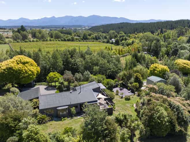 10 Hewetson Rd, Upper Moutere