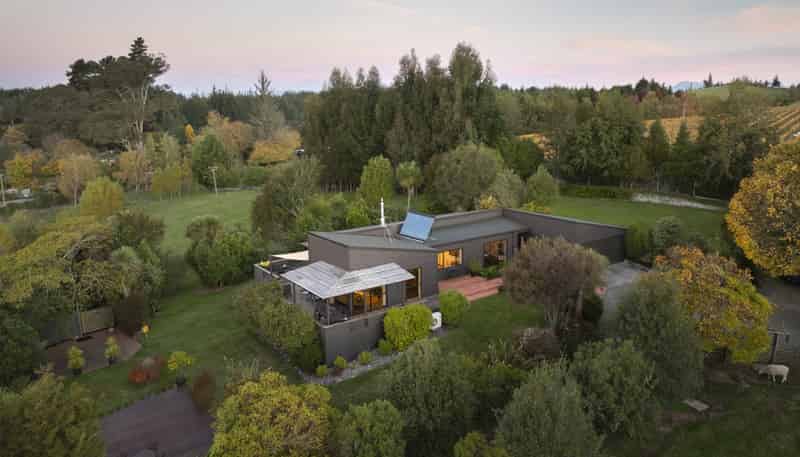 10 Hewetson Rd, Upper Moutere