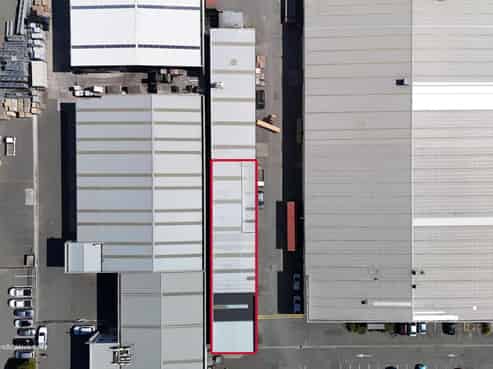 Versatile Workshop/ Warehouse 