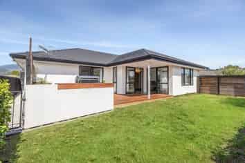 44 Exeter Street, Stoke