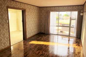 11 Poto Street, Te Atatu South