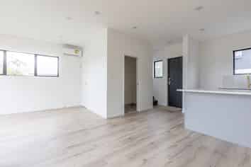 7/77 Glenmore Road, Sunnyhills