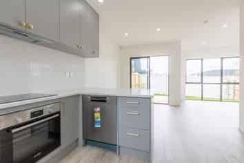 7/77 Glenmore Road, Sunnyhills