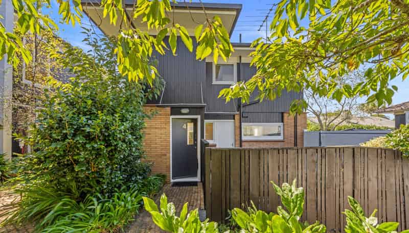 4/16 Turama Road, Royal Oak